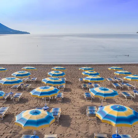 Montenegro 4*